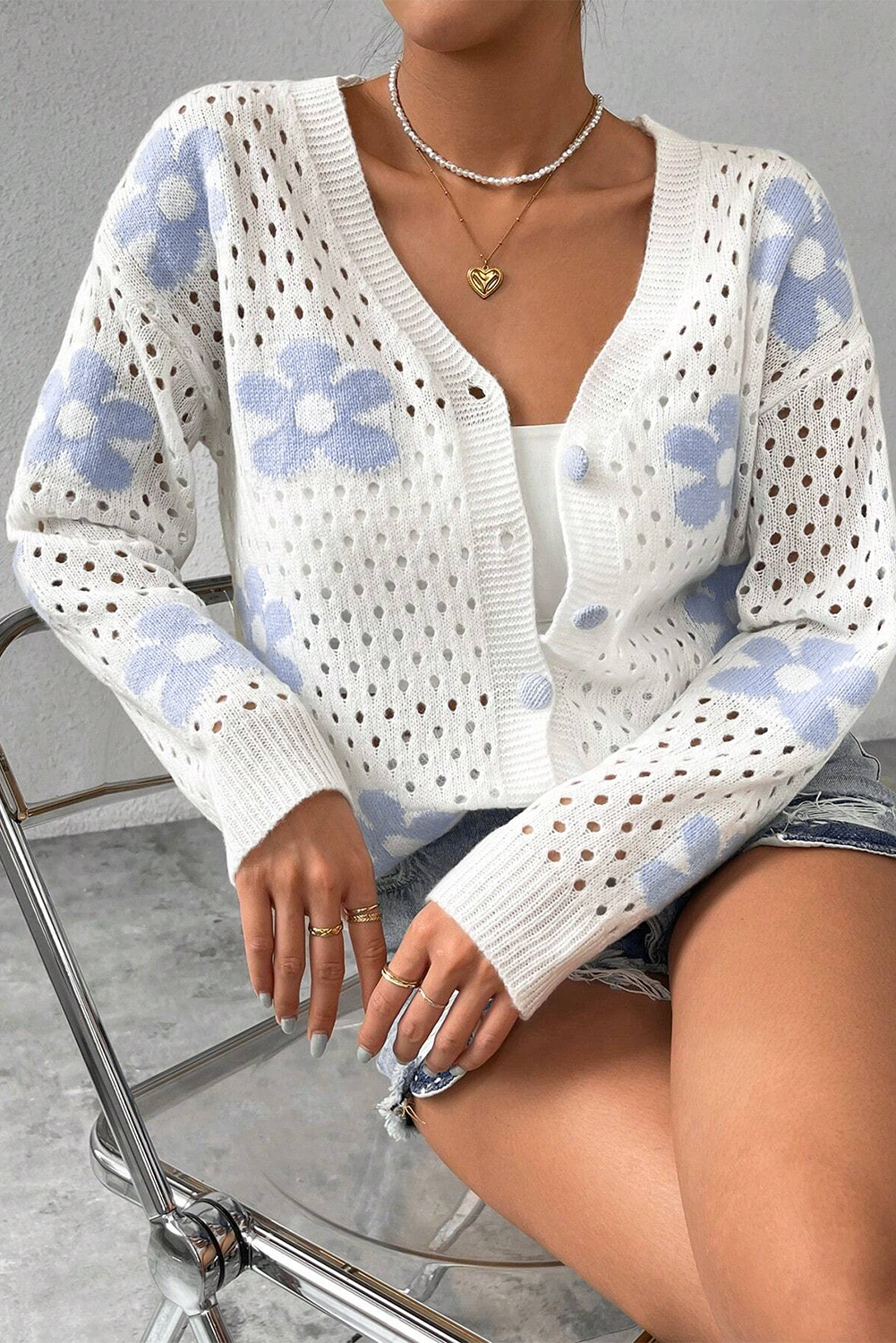 White Flower Knit Open Short Cardigan – Elegant and Feminine Layer